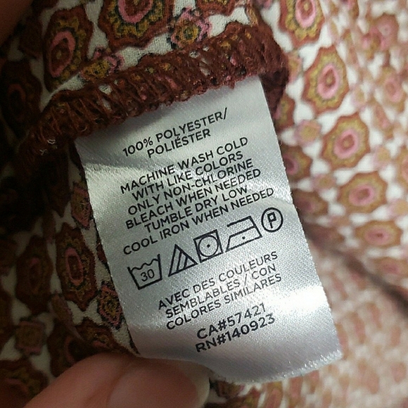 LOFT Foulard Pleated Sleeve Blouse Brown Medallion 60s 70s Hippy Retro Bohemian - Picture 12 of 12